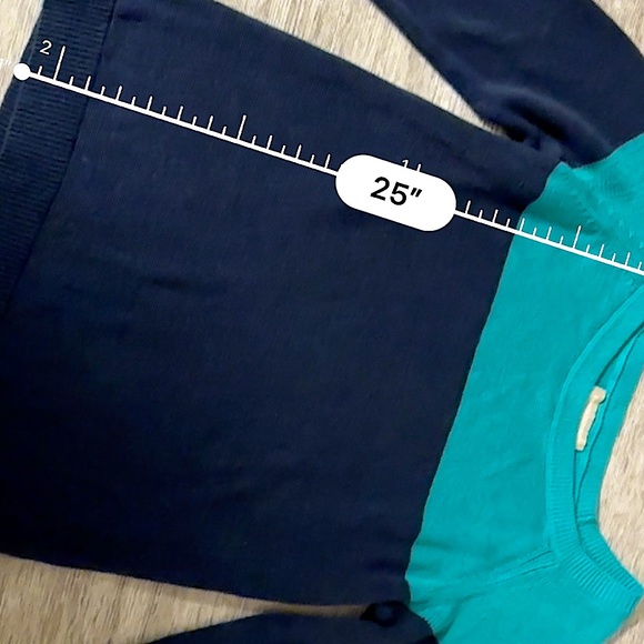 Banana Republic color block navy blue & deep teal long sleeve sweater - Picture 5 of 7